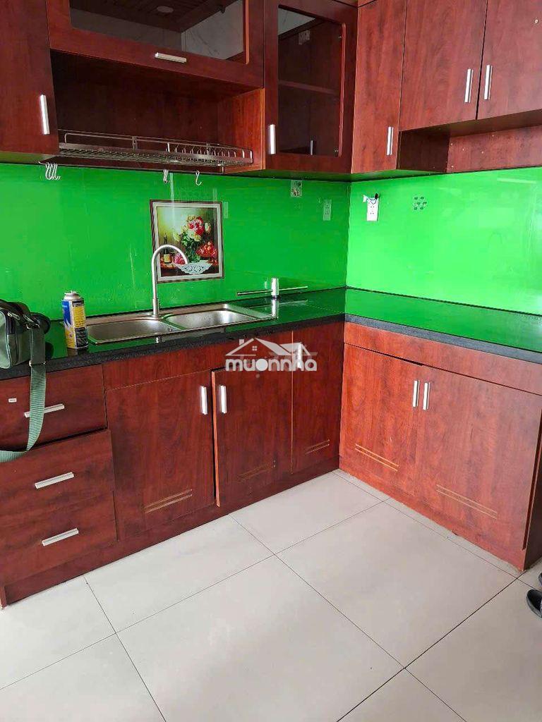 Cho thuê toky tower. 2pn nội thất cơ bản bà full 