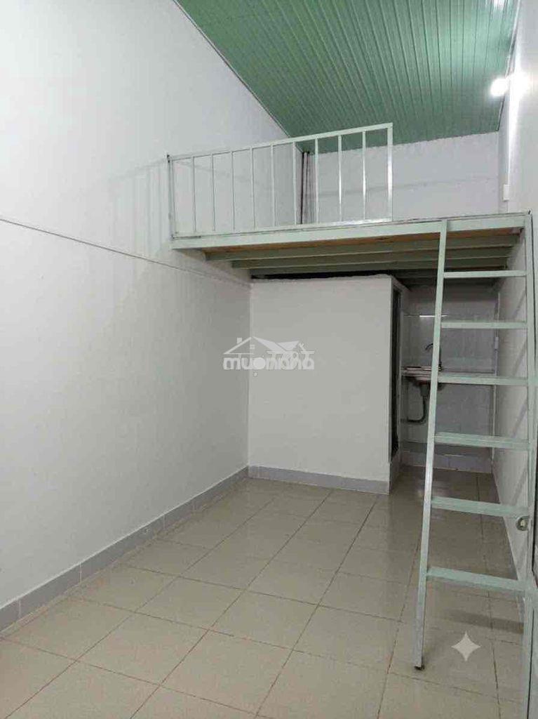 Cho thuê phòng giá rẻ sạch sẻ rộng rãi gác cao-dọn ở ngay
