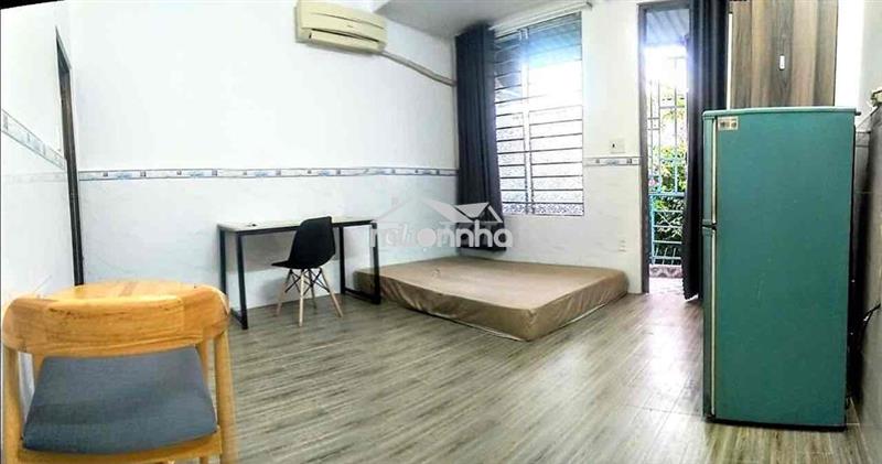 Phòng ban công 20m2 nội thất đủ, ngay bùi đình tuý