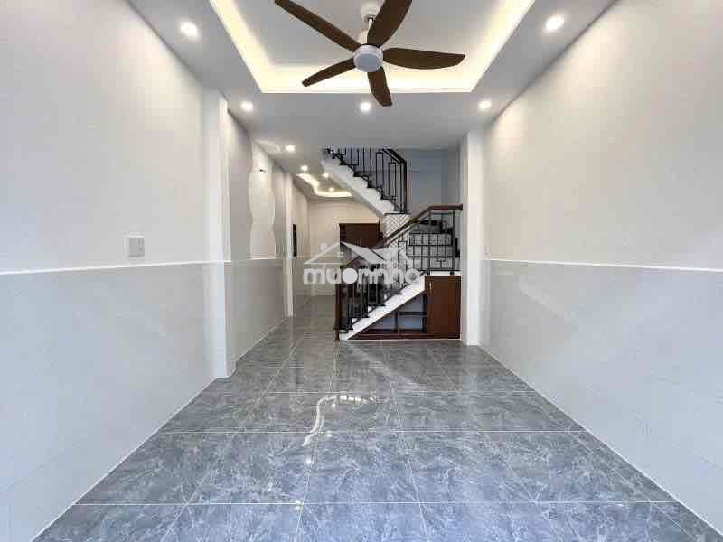 Nhà 2 tầng 31m2 - hẻm thông gần trường học nguyễn trung trực - lê đức