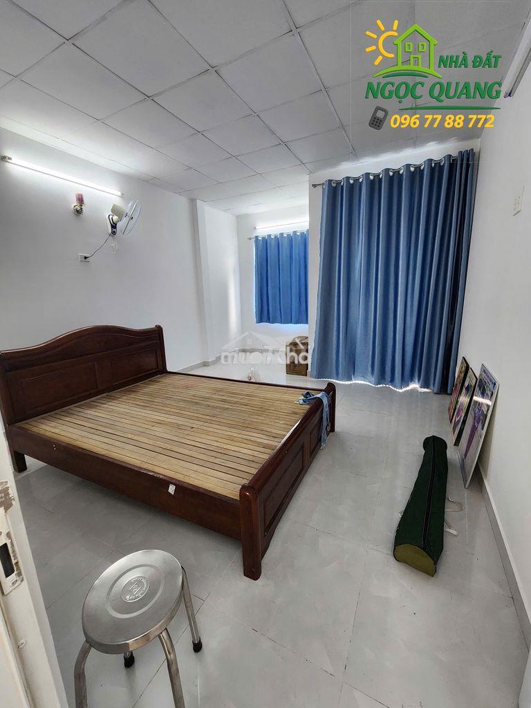 Nhà đường hiệp thành 45, ngay trường võ trường toản, hxh thông , 4pn - 4
