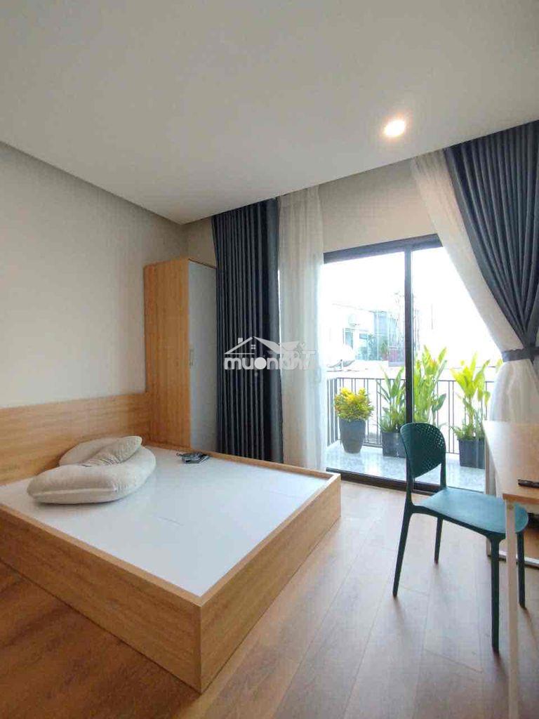 Cho thuê phòng ban công gần đh kinh tế - đh hoa sen - đh bách khoa