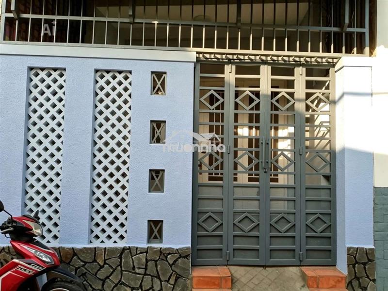 Cần cho thuê nhà nguyên căn vào ở ngay đường tạ quang bửu giá 18 triệu