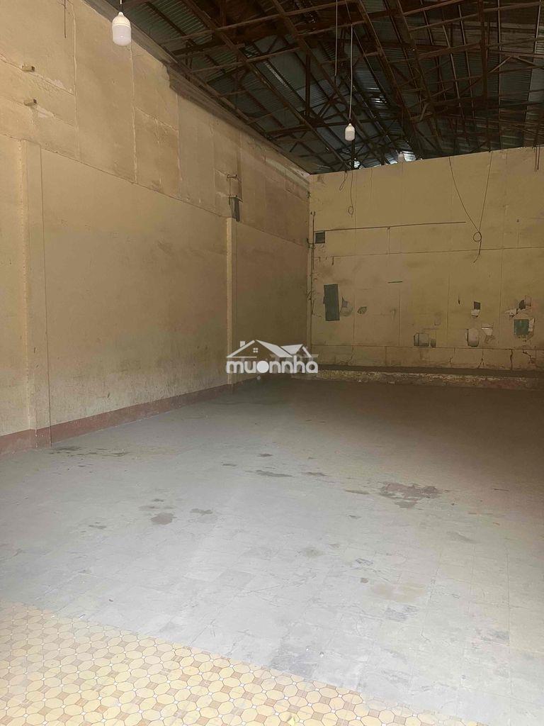 Cho thuê kho 110 m²,  phường bình tiên, quận 6