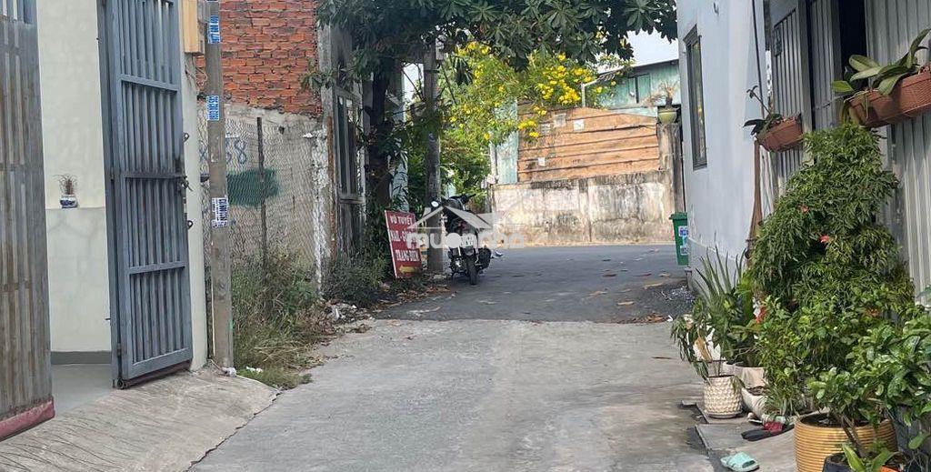 Bán căn nhà mặt hẻm, dt 122m² – chỉ 5.1 tỷ  hà huy giáp ,q.12 - 2