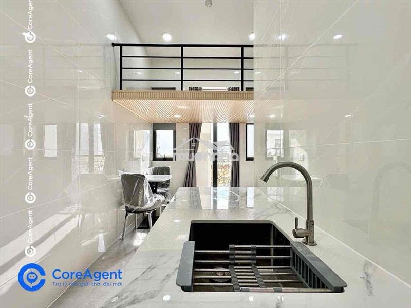 Chung cư mini mới xây - gác cao - ban công cửa sổ trời - giáp q6, q11