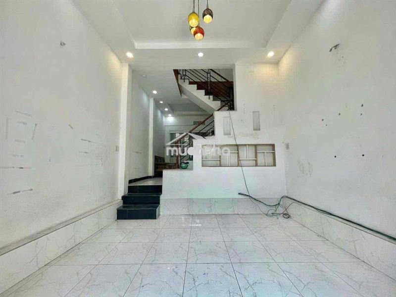 Cho thuê nhà 1 trệt 1 lầu 2pn 4x10m hẻm xe hơi đường phú thuận