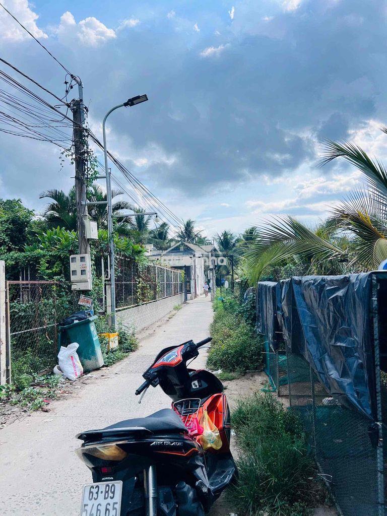 Đất đẹp, dien tich rông,  gần đường lớn - 2