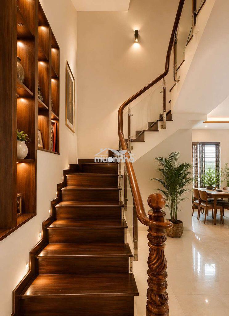 Nhà ngay đường phạm đăng giảng  lê trọng tấn 5x18 4tần đưỡng xe tải t - 4