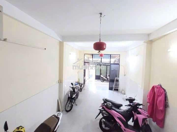Phòng trọ 32m2 siêu rộng, đường thoại ngọc hầu, q.tân phú, giá 2,5tr