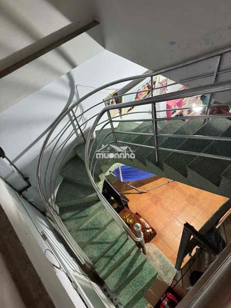 Bán gấp nhà 2 tầng 130m2 - dãy trọ 11 phòng - hxt - chỉ 6,6 tỷ còn tl - 4