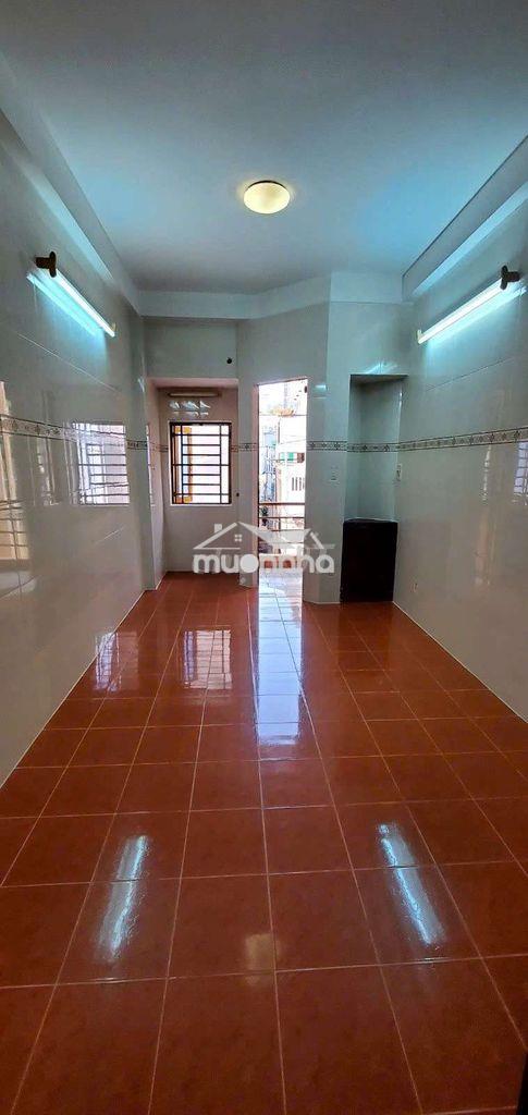 🏠🏠 Cho thuê nhà hẻm 4m đường phan văn trị, p2, q5
💢 dt 3m❌8m - 2
