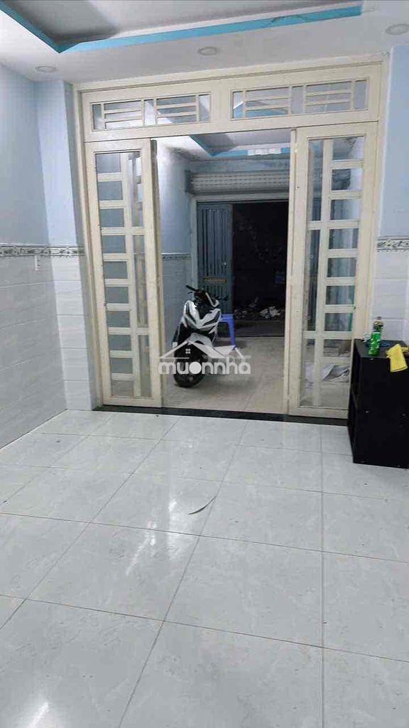 Cho thuê nhà mặt tiền nhánh thới an 11 q12 106m 1lầu 6,5tr thương luon