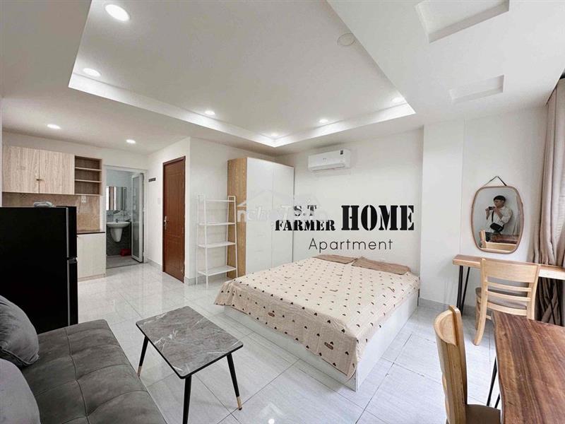 Phòng studio - cửa sổ lớn thoáng mát - đầy đủ nội thất