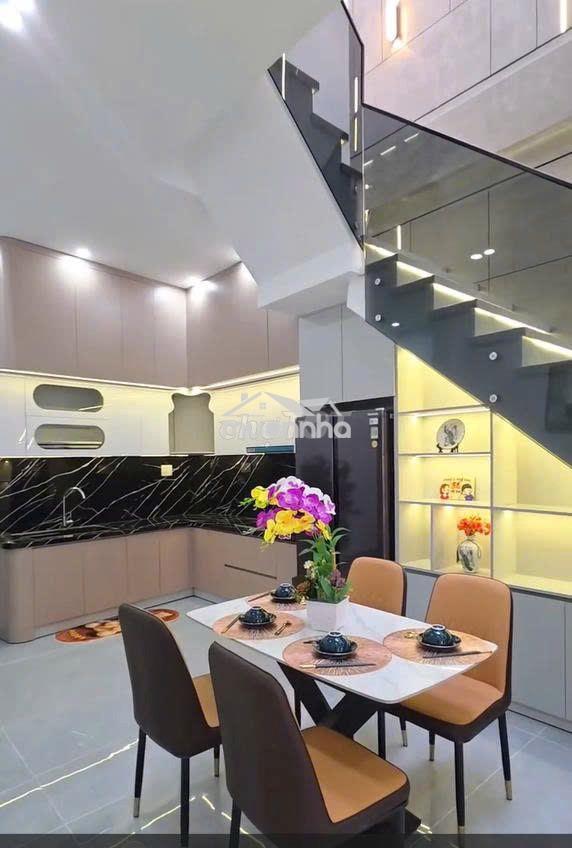 Bán nhà tân uyên, dt 100m2, gần chợ tân uyên, có chỗ để ô tô - 2