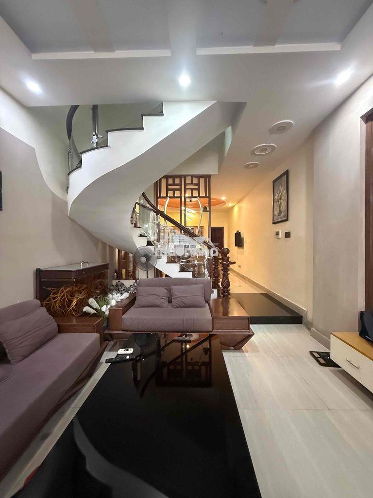 Nhà 1 trệt 2 lầu phường trấn biên vị trí đẹp