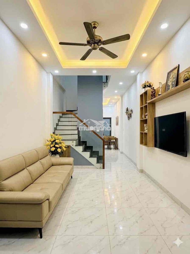 Bán nhà quận 10 cách 5m là mặt tiền - vĩnh viễn - nguyễn duy dương .