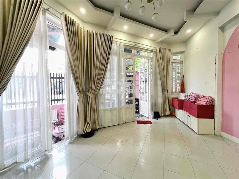 Mặt bằng kinh doanh góc ngã tư - 90m2 - nhỉnh 10