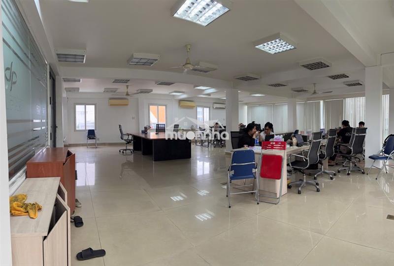 Cho thuê lầu 2 tòa nhà ngay mặt tiền trường sơn tân bình