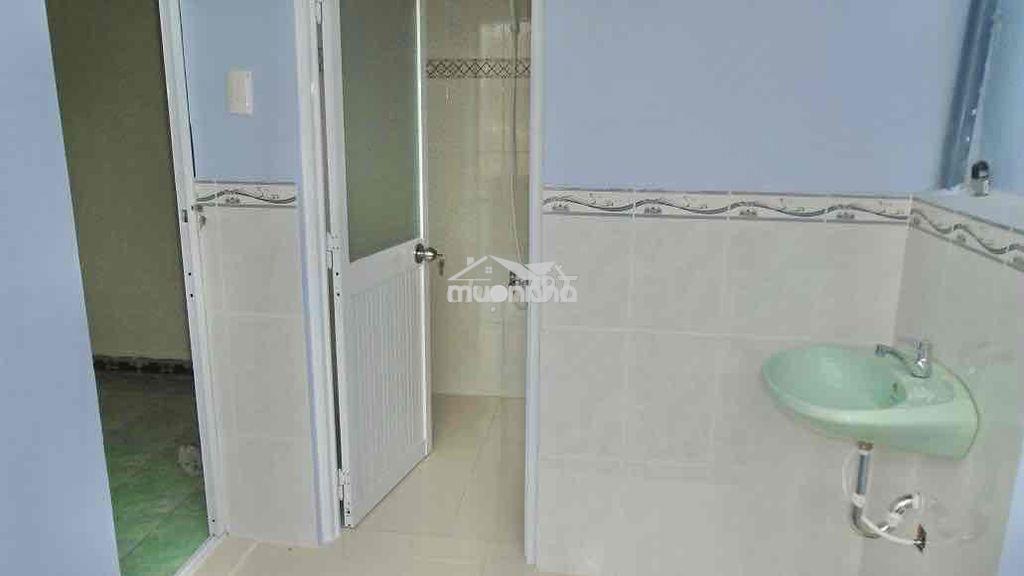 Phòng 30m2 có máy lạnh ngay cầu tân thuận 2, q7 thuận tiện di chuyển - 2