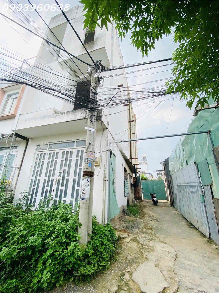 Thạnh lộc 12 - 25 tỷ sale 5,1 tỷ còn 19,9 tỷ- l 1000m2 ngay trung tâm