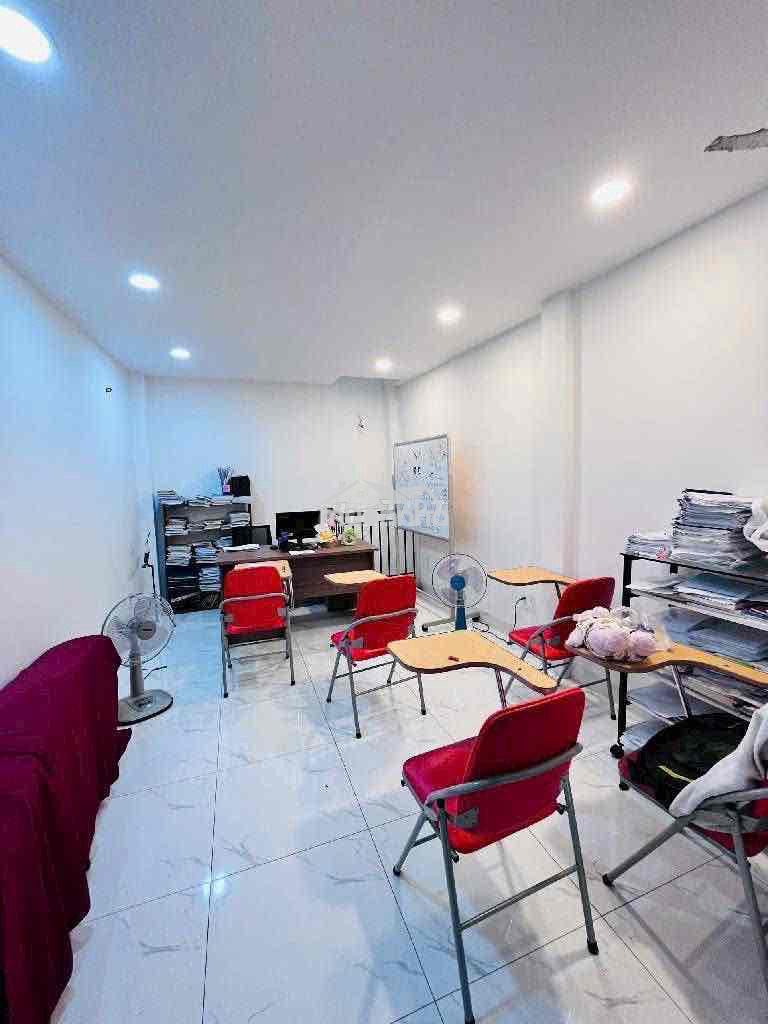 Trước nhà 8m – xe hơi đỗ cửa – 5 tầng btct – 44m2 - 8,9 t - 3