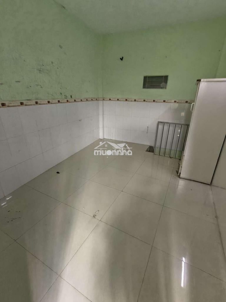 Nhà cho thuê nguyên căn 3 tầng giá 4 tr5 - 2