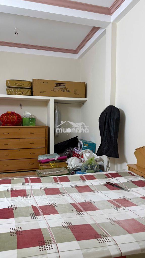 Cho thuê căn nhà phố hẽm ô tô 6m đường lê văn lương quận 7 . - 2