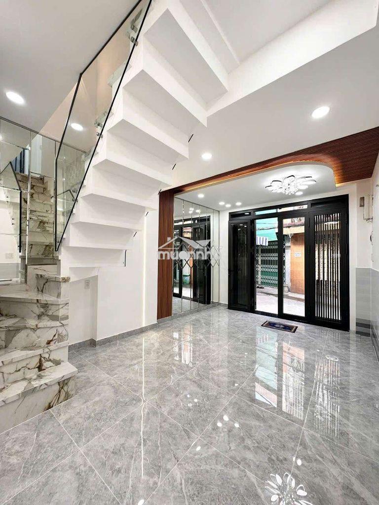 🏡 Bán nhà đẹp mới hẻm 154 đường âu dương lân p3 q8
- 4