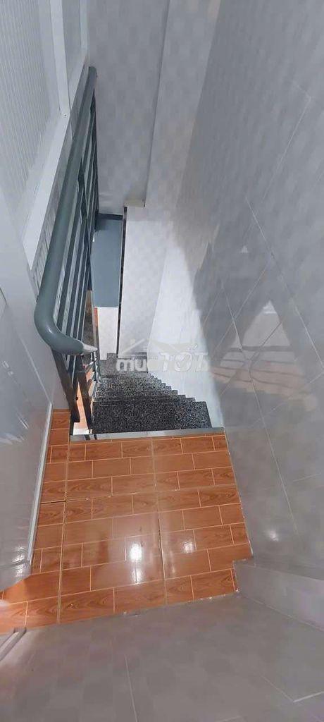 Cho thuê nhà nguyên căn gần cầu nguyễn văn cừ  quận 8 - 3