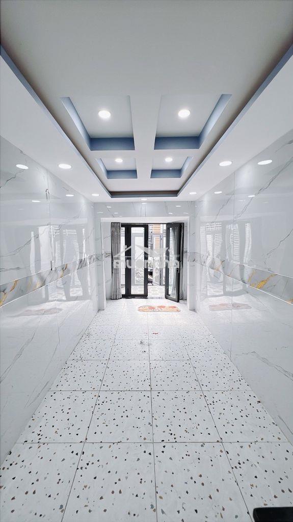 Nhà đẹp q4- hẻm 4m- 41m2 - 2 tầng- ko lộ giới- chỉ 4 tỷ nhỉnh - 3