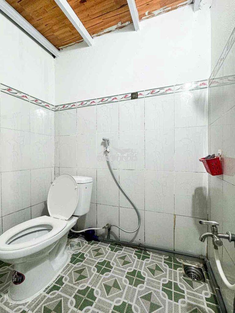 Cho thuê phòng trọ gần ufm, võ văn hát, long trường giá 2,4 triệu/thág - 4