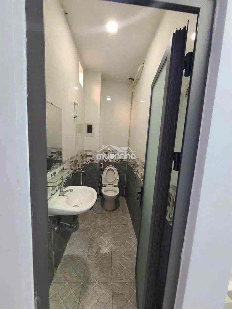 Nhà mới % , đường số 51 p14 gv , hẻm xe hơi 2pn 3wc có máy lạnh - 4