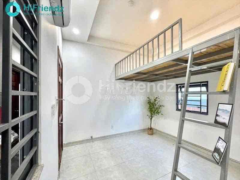 Ban công view đẹp thuận tiện qua q7, 8, 5, 1 - 2