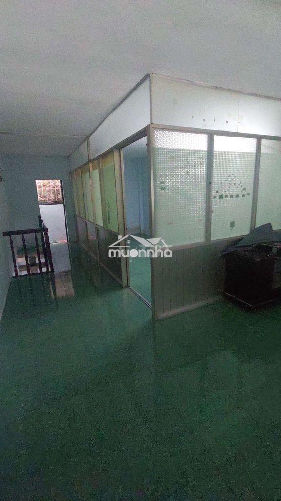 Cho thuê nhà 4 x 20m trệt lửng 3pn đỗ nhuận - 4