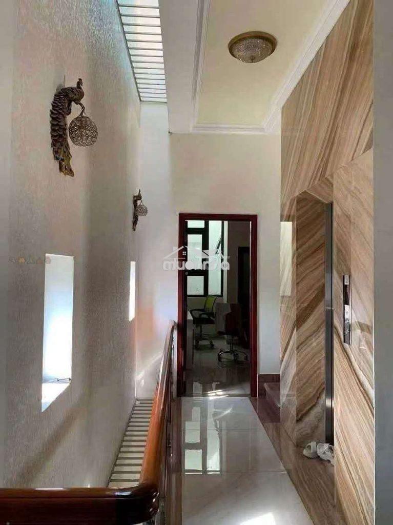 Nhà 3 tấm mặt tiền đường kinh doanh gân go dĩ an - 2