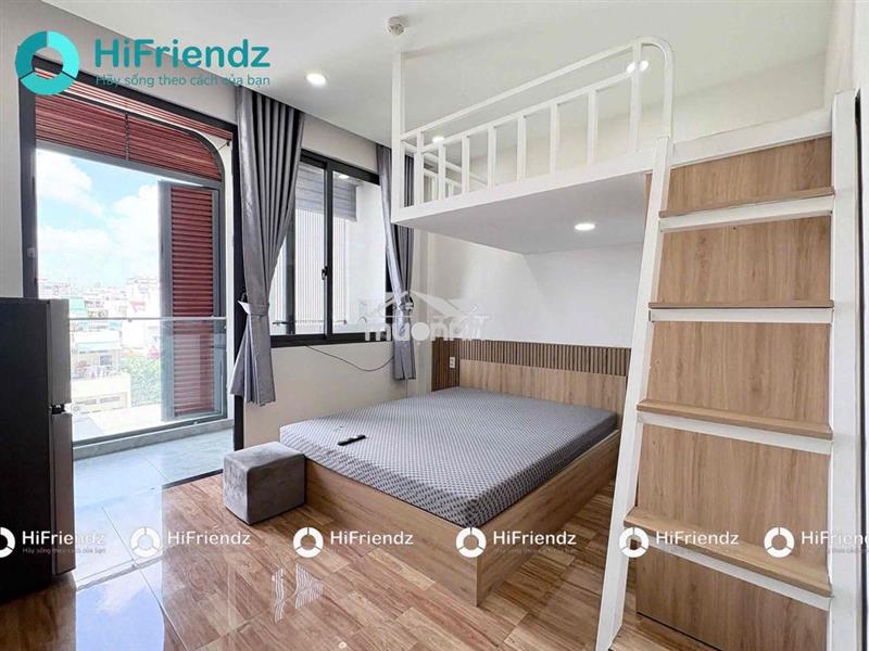 Duplex ban công 30m2 ngay lâm văn bền