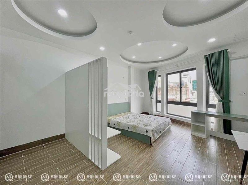 Studio cửa sổ lớn tách bếp full nội thất ngay đại học văn hiến