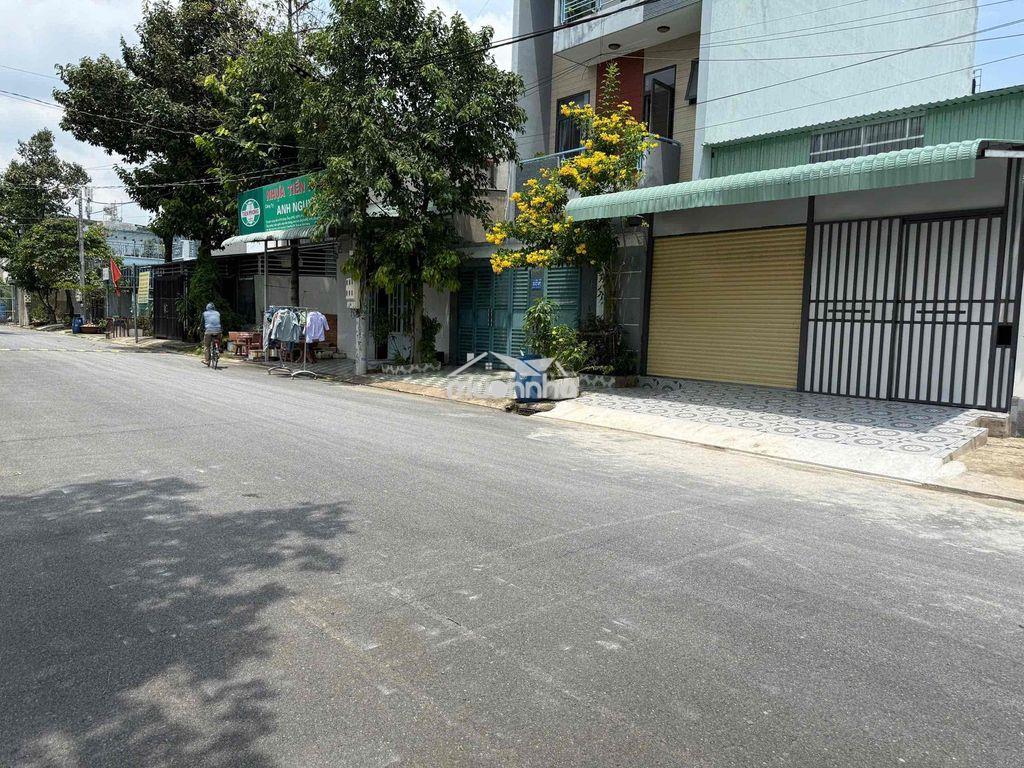 Nhà cấp 4 gac lưng mới đường nhựa 16m - 4