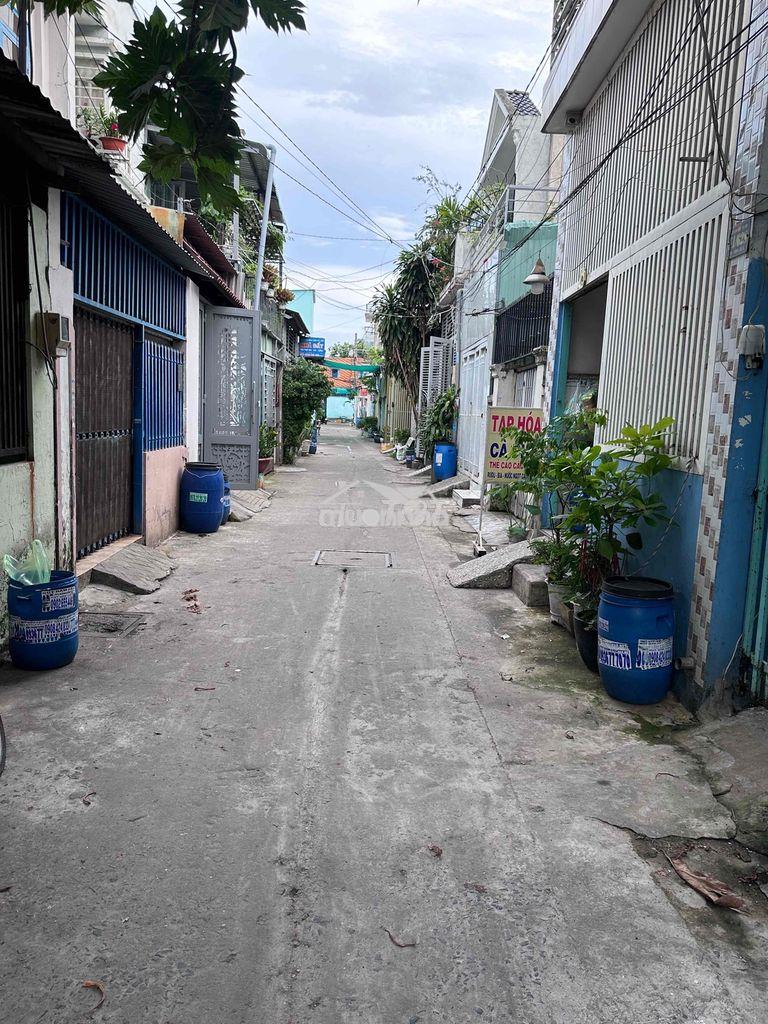 Cho thuê phòng trọ 30m2 đối diện hẻm trường tiểu học vĩnh lộc a vào 10 - 2