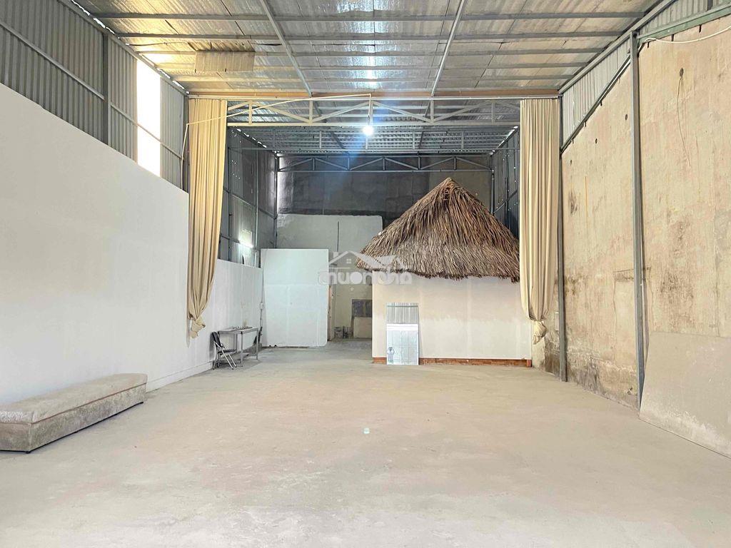 Cho thuê nhà xưởng 12 triệu /200m - 3