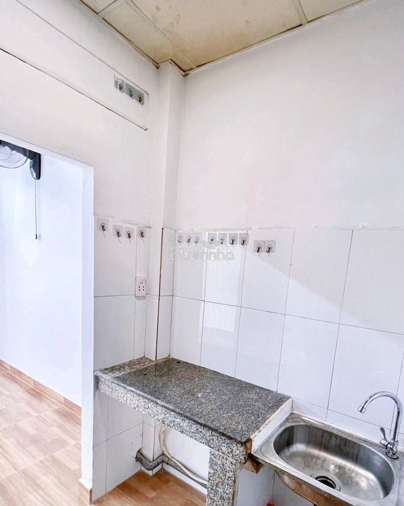 Nhà mặt tiền hẻm lớn đường nguyễn kiệm gò vấp - 25m2 - 𝐂𝐎́ 𝐌𝐀́𝐘 𝐋𝐀̣𝐍𝐇 - 3