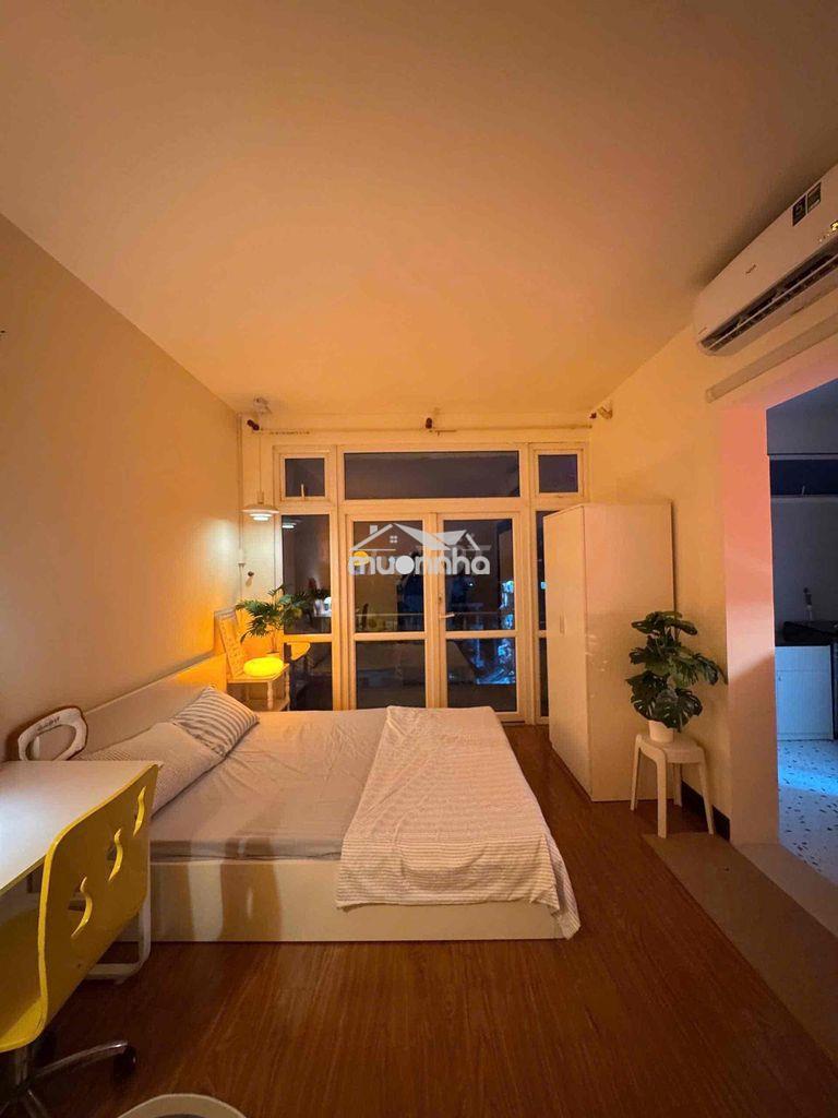 Thuê căn hộ studio ban công siêu thoáng khu phan xích long phú nhuận - 2