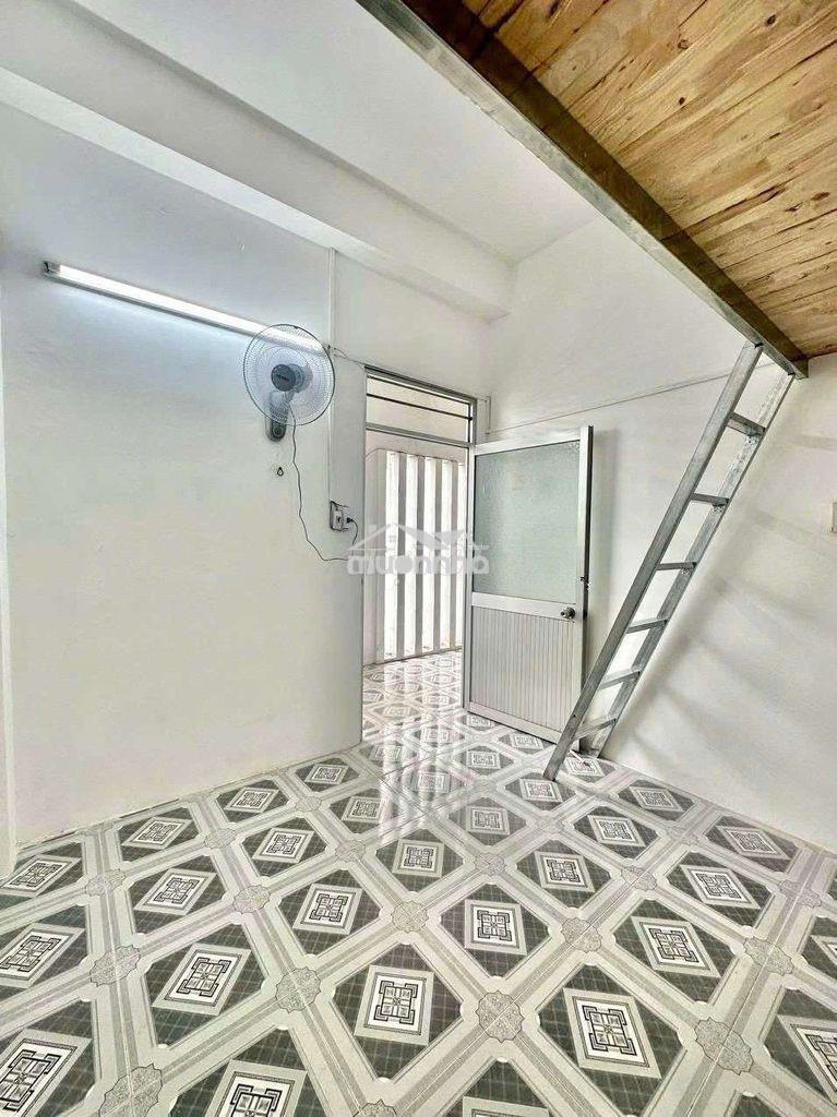 Phòng trọ giờ giấc tự do, sạch sẽ thoáng mát ngay gần đầm sen - 3