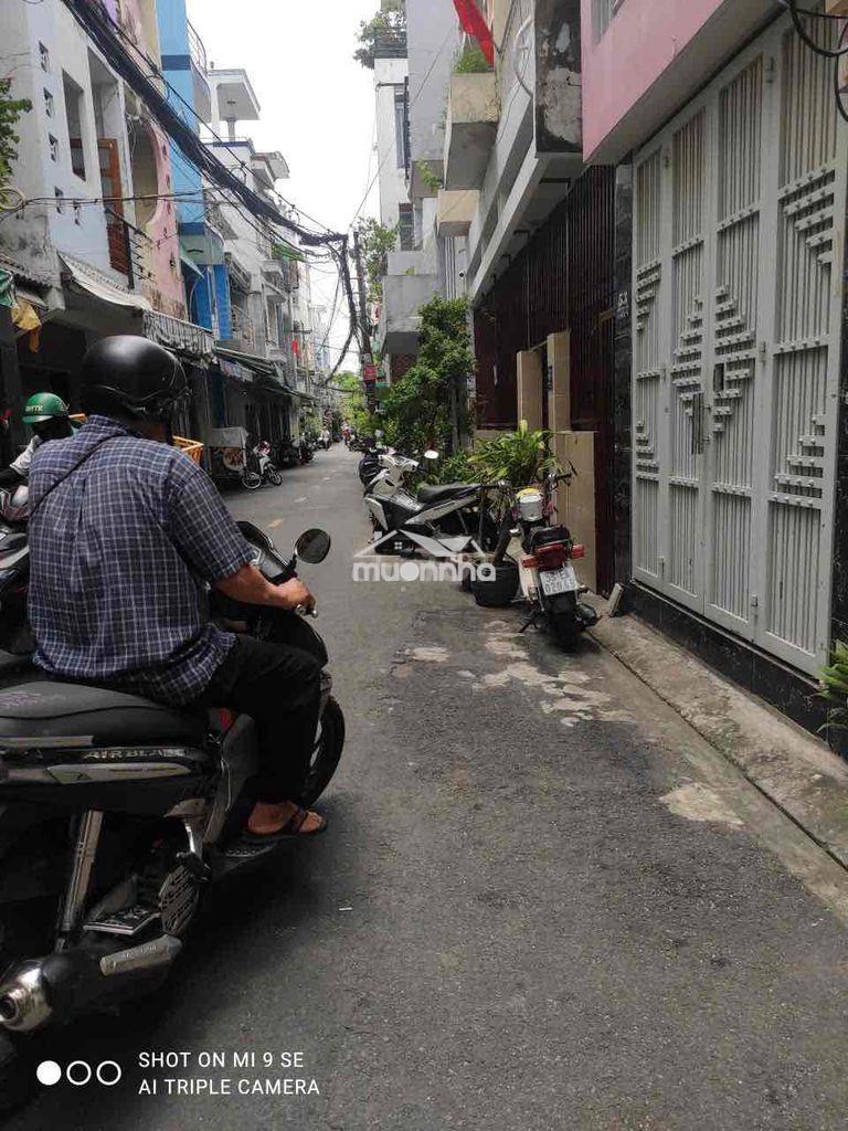 Cho thuê nhà mt đường kế bên chợ phú nhuận giá chỉ 12,5tr/tháng