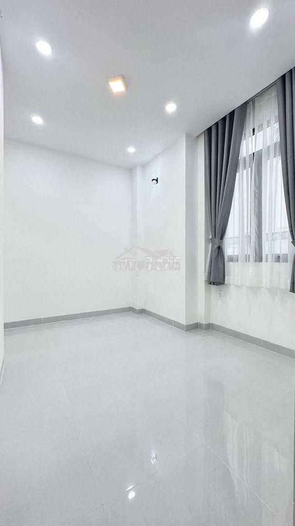 Bán nhà đường lac long quân,hxh(4x 10m x 2 tầng) giá:nhỉnh 3 ty tl - 4