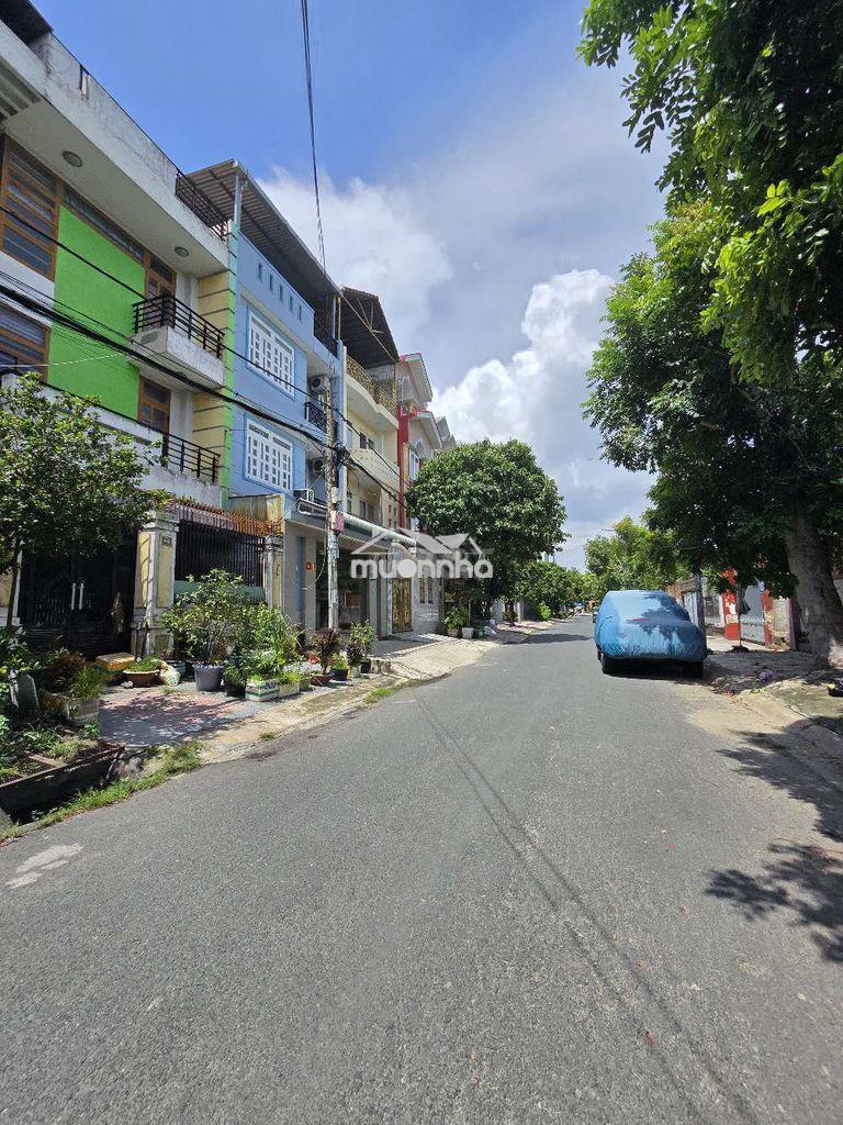 Bán nhà góc 2 mặt gò dầu- tân phú.dt 4.5x17- đúc 3 lầu,st. nhỉnh 11 tỷ - 3