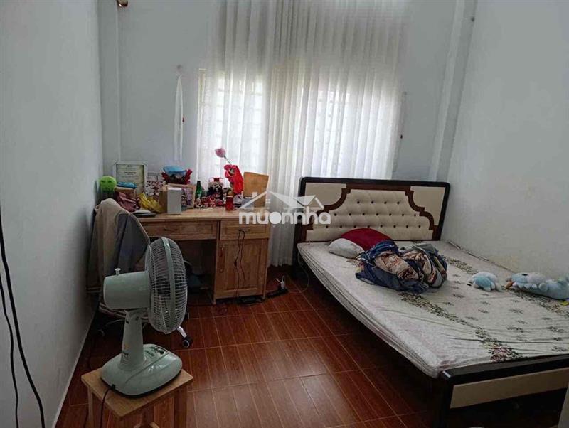 Chính chủ ngộp bank bán gấp nhà ngang hơn 8m - nở hậu tài lộc hơn 11m