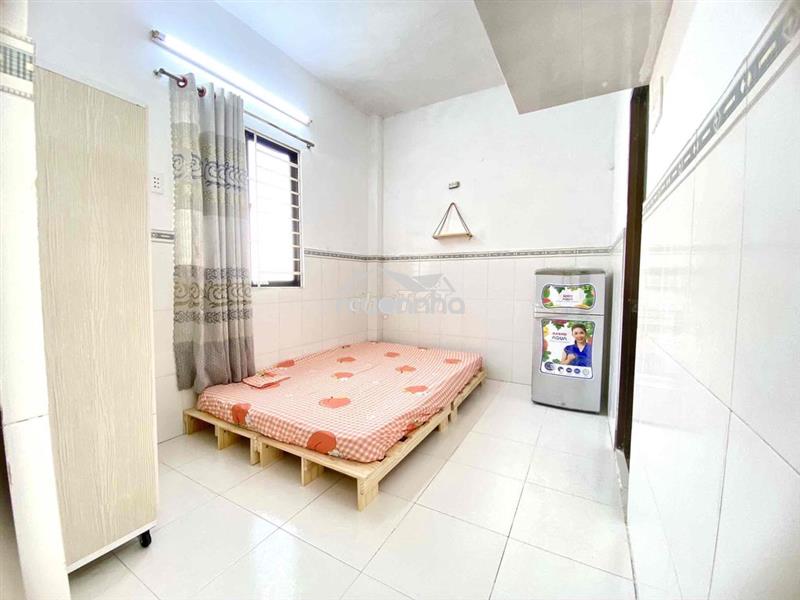 Cho thuê phòng trọ full nt ban công 25m2 q10 gần cầu vượt 3/2 , giờ td
