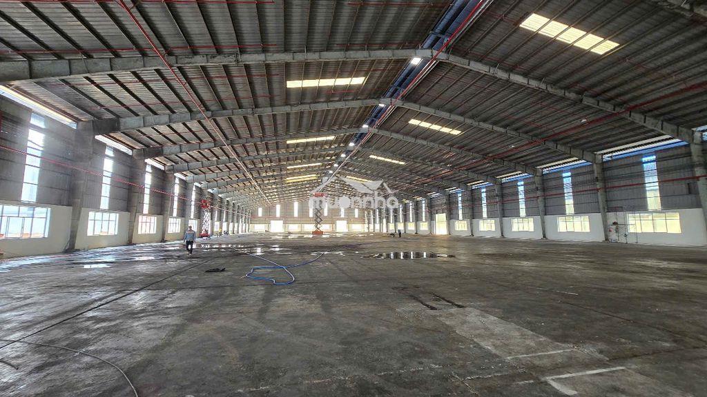 Cho thuê xưởng 2800m2 + 3700m2 tân uyên , pccc tự động ,giấy tờ đầy đủ - 3